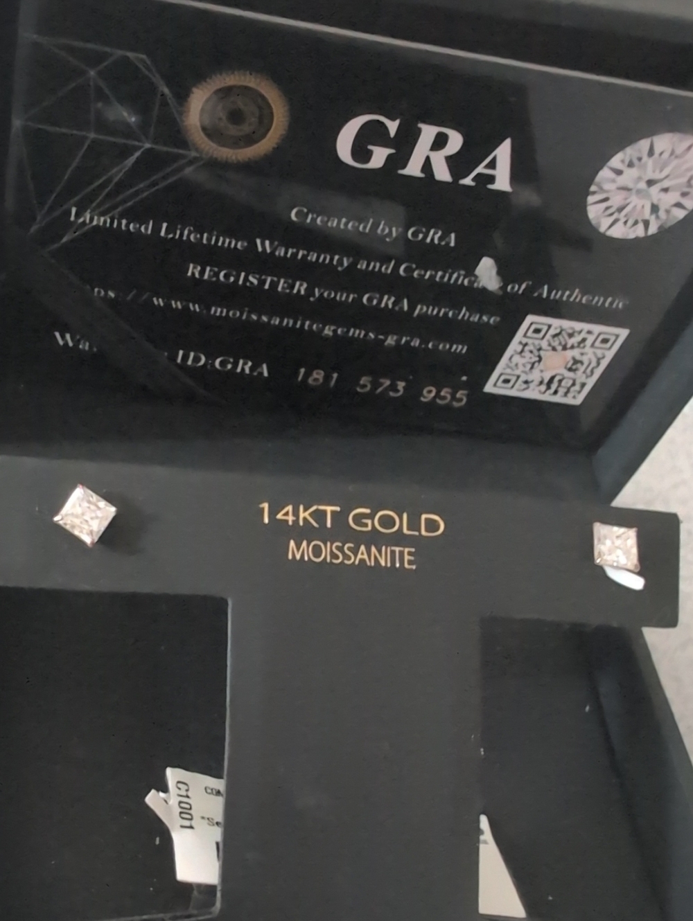 14KT Gold Moissanite Square Stud Earrings Unisex.